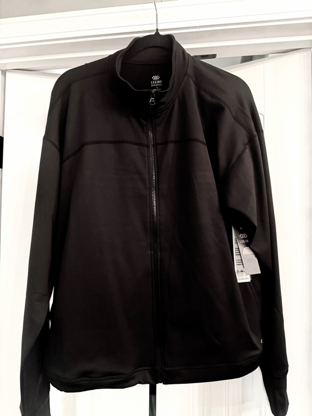 Legend - Women's Full Zip Active Wear Jacket - Black - large NWT